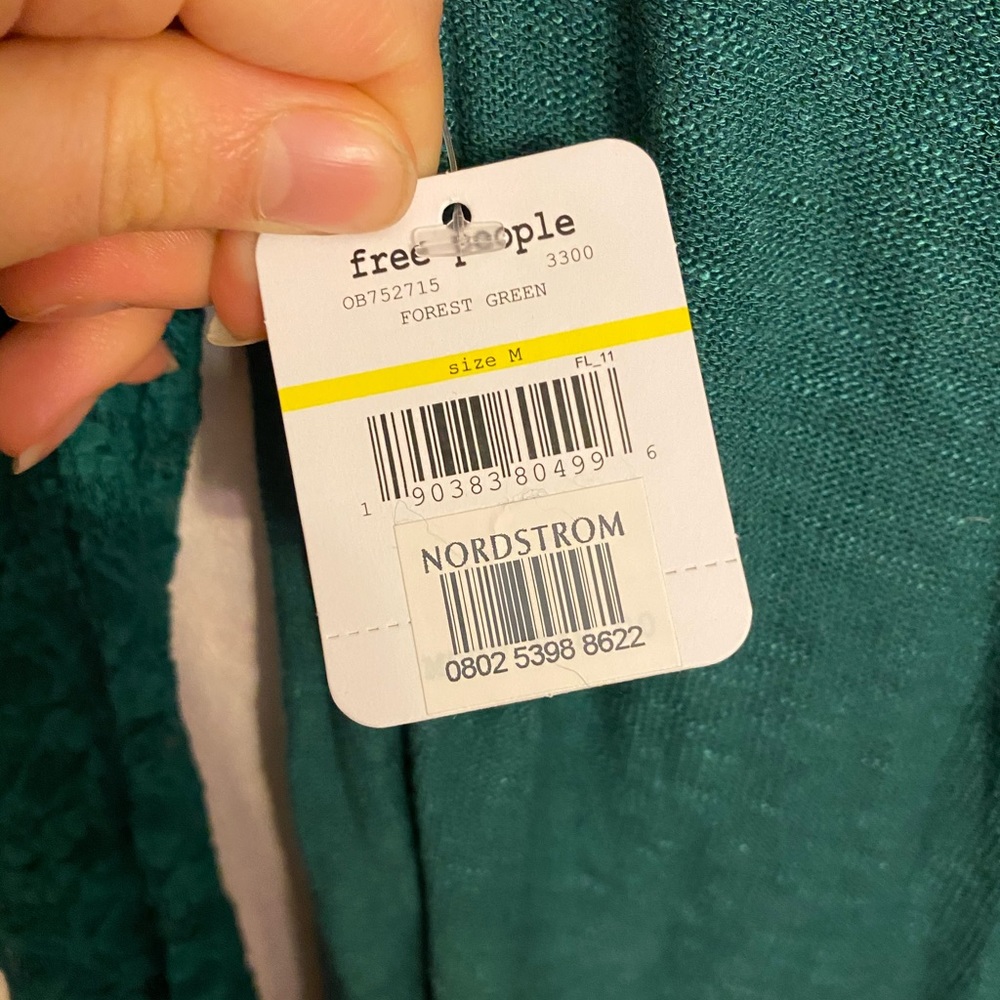 ⚡️NWT FREE PEOPLE Green lace panel long sleeve⚡️ - Picture 5 of 10